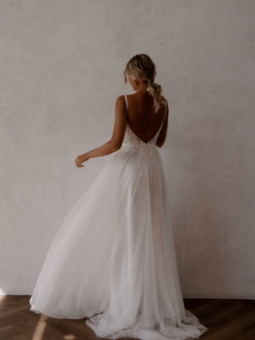 Made with Love Wedding Dress - Summer - Picture 2 of 8
